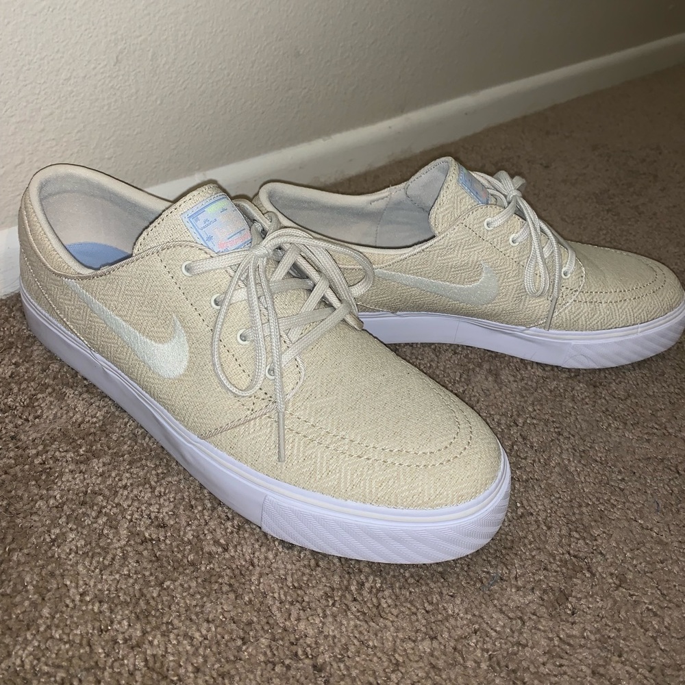 NIKE SB ZOOM STEFAN JANOSKI SHOES - KHAKI